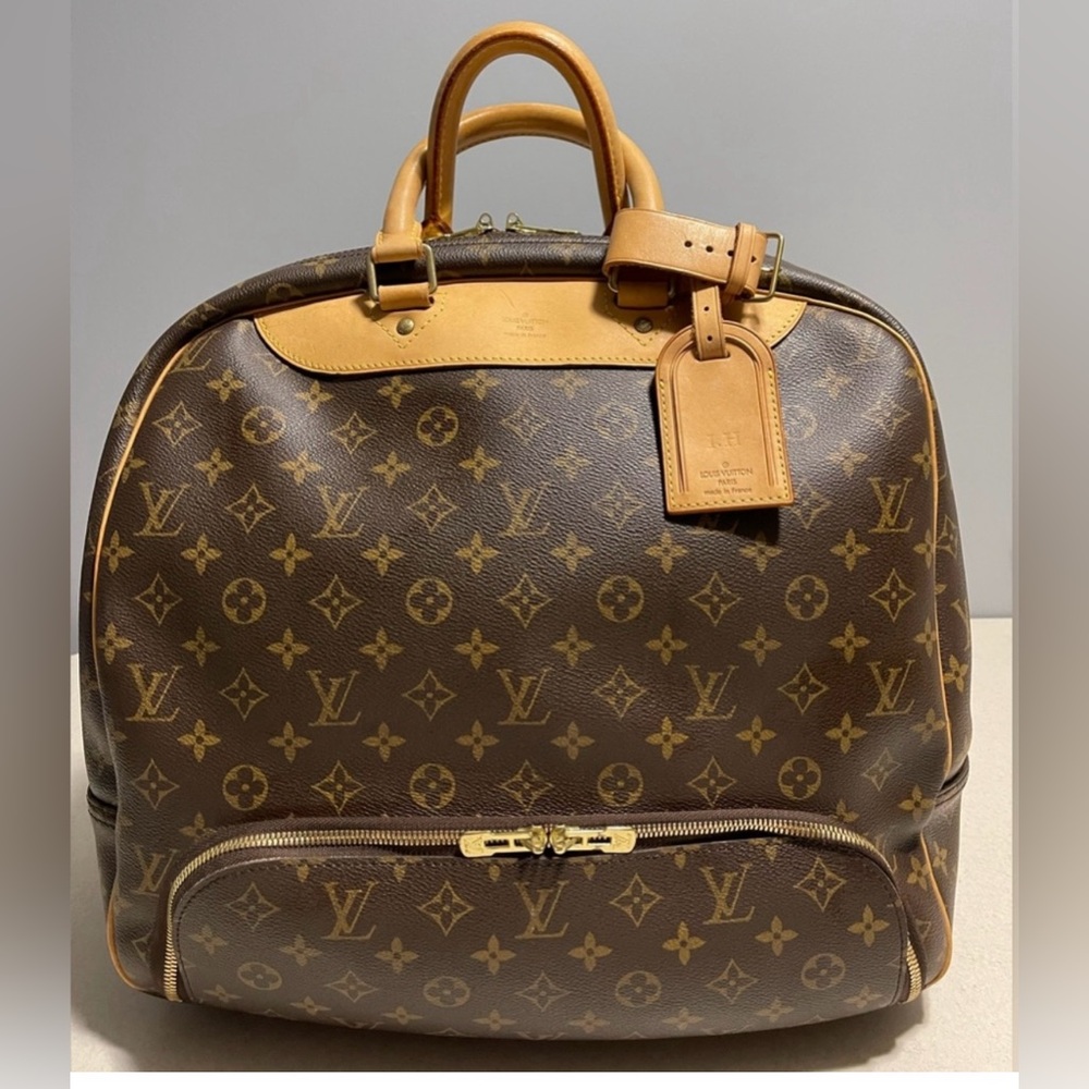 Beautiful Louis Vuitton weekender Evasion Travel Bag 🧳